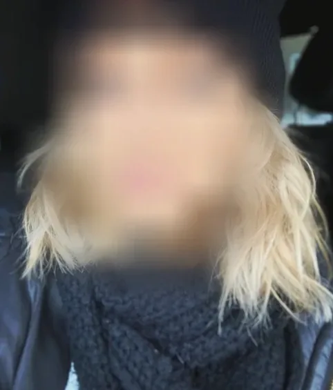 Emina, 39