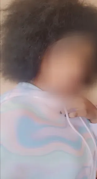 Emina, 28