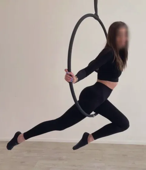 Josefine, 25