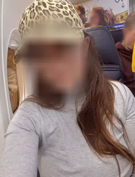 Pernille, 33