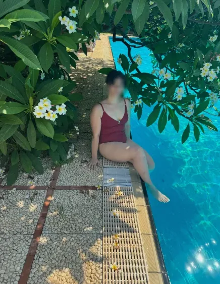 Signe, 33