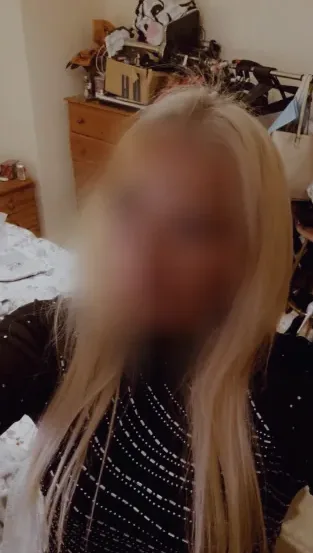 Winnie, 37