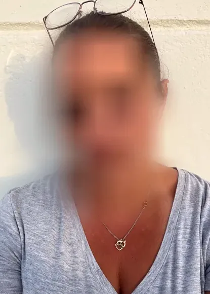 Winnie, 33
